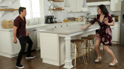 MomsTeachSex – Stepsons One Eyed Monster Keira Croft