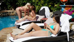 HotAndMean – Lexi Luna And Gia OhMy Hotel Pool Hookup